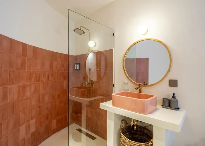 Meraki 6br Tropical Paradise Hotel 4*